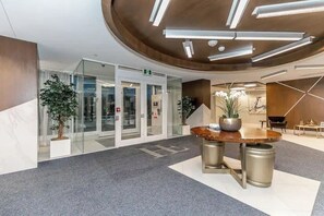 Interior - Fire & Ice Spa w/ Private Sauna! (Innisfil)