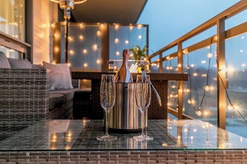 Fire & Ice Spa w/ Private Sauna!