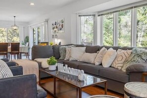Smart TV, fireplace, table football, ping pong - Grandview Family Beach House w/ Hot Tub & Sauna! (Tiny)