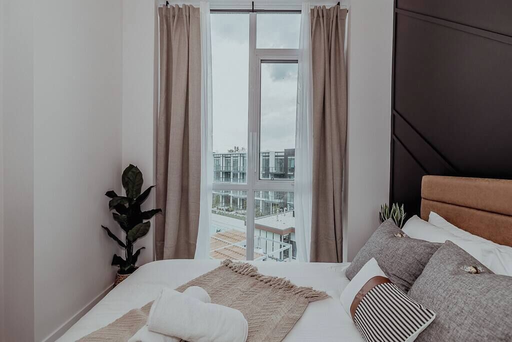 Een strijkplank/strijkijzer, gratis wifi, beddengoed