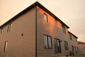 Exterior - Modern Home in Odessa | 17 Minutes to Kingston (Loyalist)