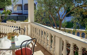 Outdoor dining - 1 bedroom amazing apartment in Vodice (Vodice)