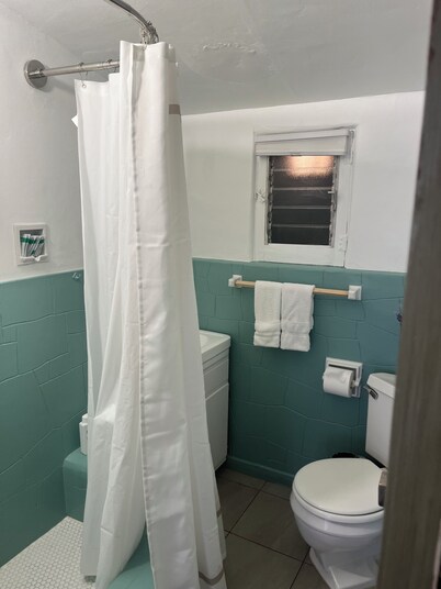 The Magic Castle Unit 1 -Six Flags Universal LAX