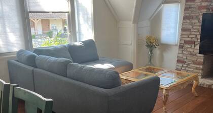 The Magic Castle Unit 1 -Six Flags Universal LAX