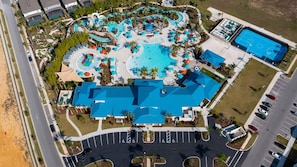Exterior - Luxury 5BR w/Pool, Game Loft & Resort Access (Davenport)