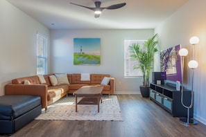 TV - New & Modern Home in Southport • Family & Pet Friendly (Southport)