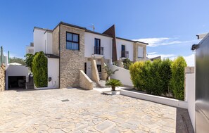 Exterior - Nice home in Estepona with private swimming pool, can be inside or outside (Estepona)