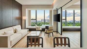 Deluxe Suite, 1 King Bed, Garden View | Premium bedding, down comforters, pillowtop beds, free minibar