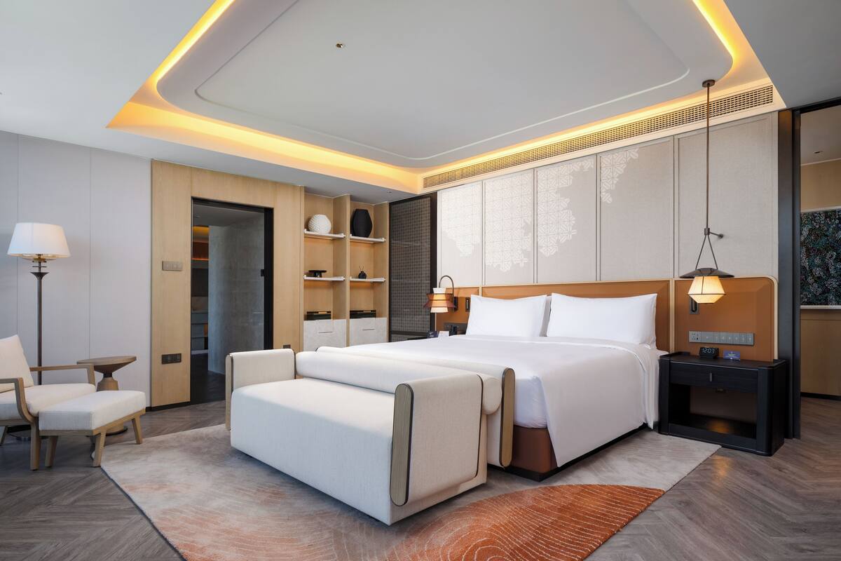 Tabla de planchar con plancha