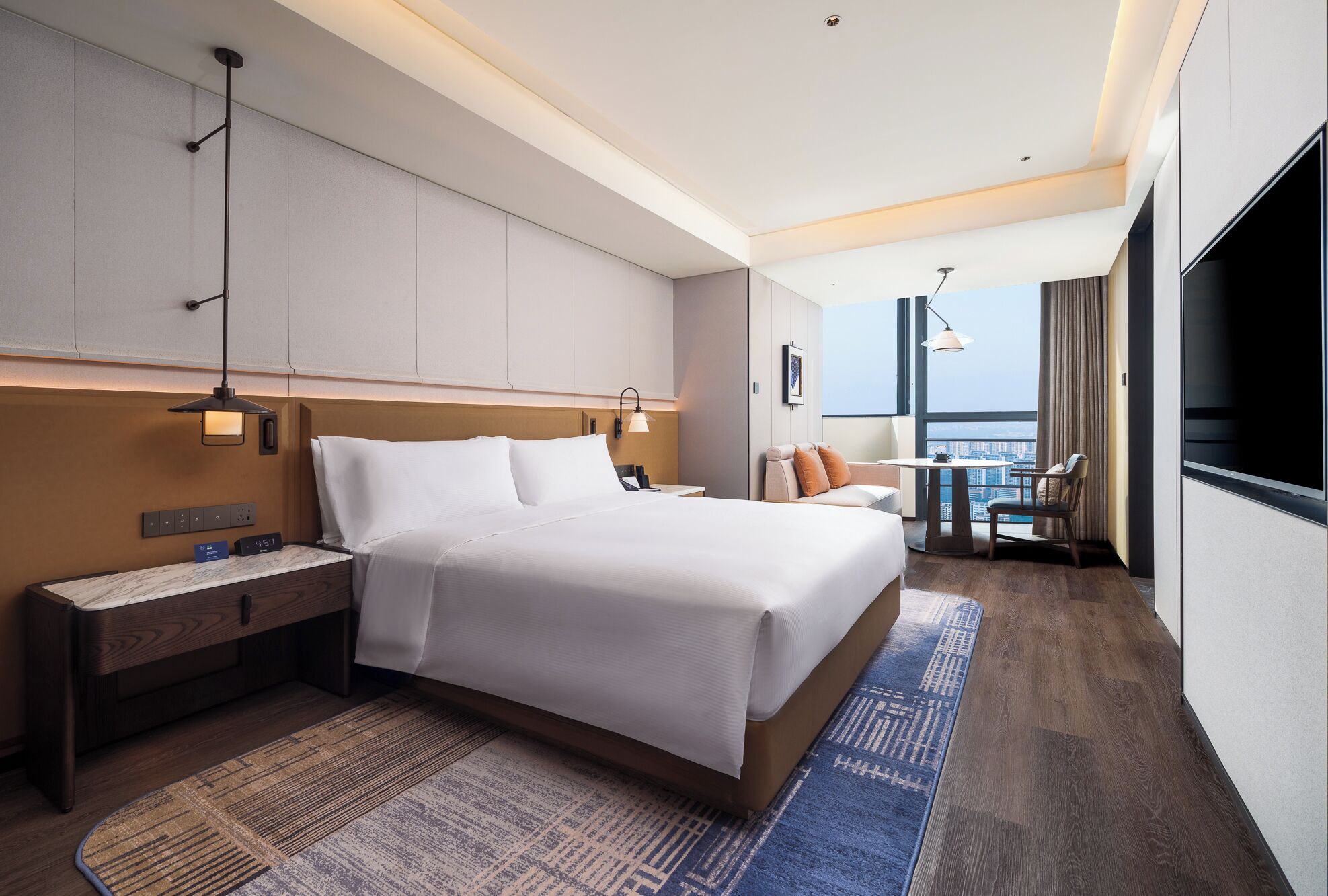 Room, 1 King Bed, River View (Guest)