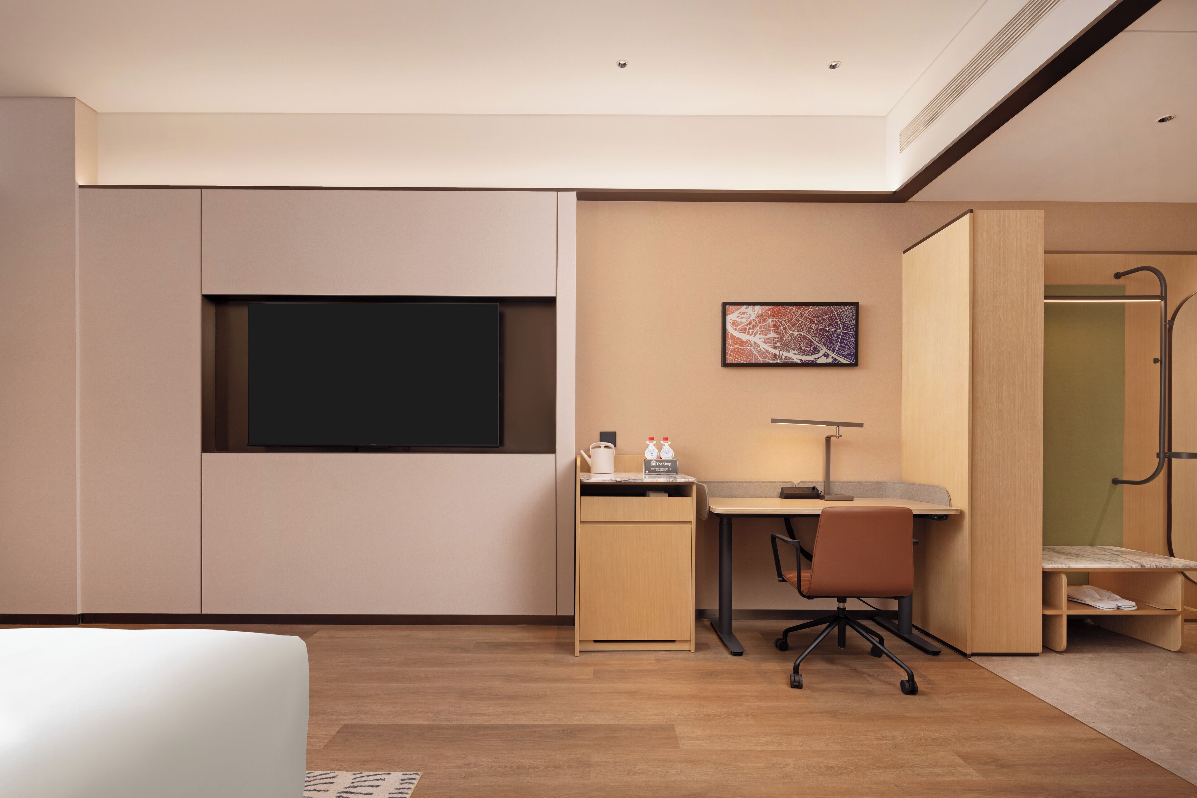 Deluxe Room, 1 King Bed, River View