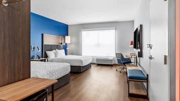 Room, 2 Queen Beds, Accessible, Bathtub | Desk, free WiFi, bed sheets