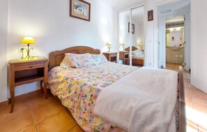 Bed - Gorgeous apartment in Peníscola with WiFi (Peníscola)
