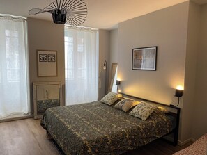 Fer et planche à repasser, Wi-Fi, draps fournis
