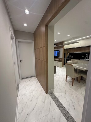Interior - Apartamento em Bombinhas com Piscina (Bombinhas)