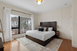 Chalet | Tabla de planchar con plancha y wifi gratis