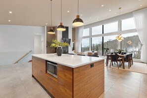 Chalet | Private kitchen | Coffee/tea maker - L'Orignal et L'Érable by Tremblant Platinum (La Conception)