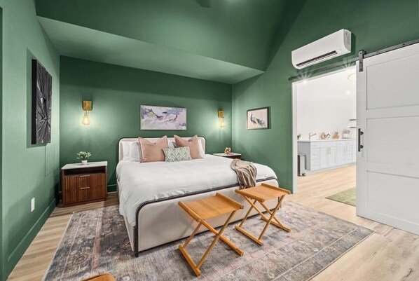 1 bedroom, WiFi, bed sheets