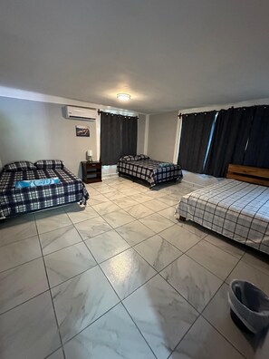 Free WiFi, bed sheets - Rancho Peña Blanca (La Libertad)