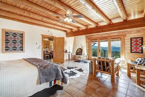 6 habitaciones, tabla de planchar con plancha y wifi gratis 