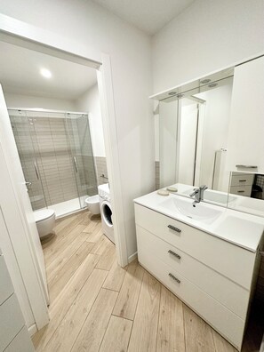 Shower, hair dryer, bidet, towels - Modern accommodation near the historic center (Firenze)