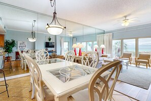 Dining - 2BR Gulf View Condo, Steps to Beach (Miramar Beach)