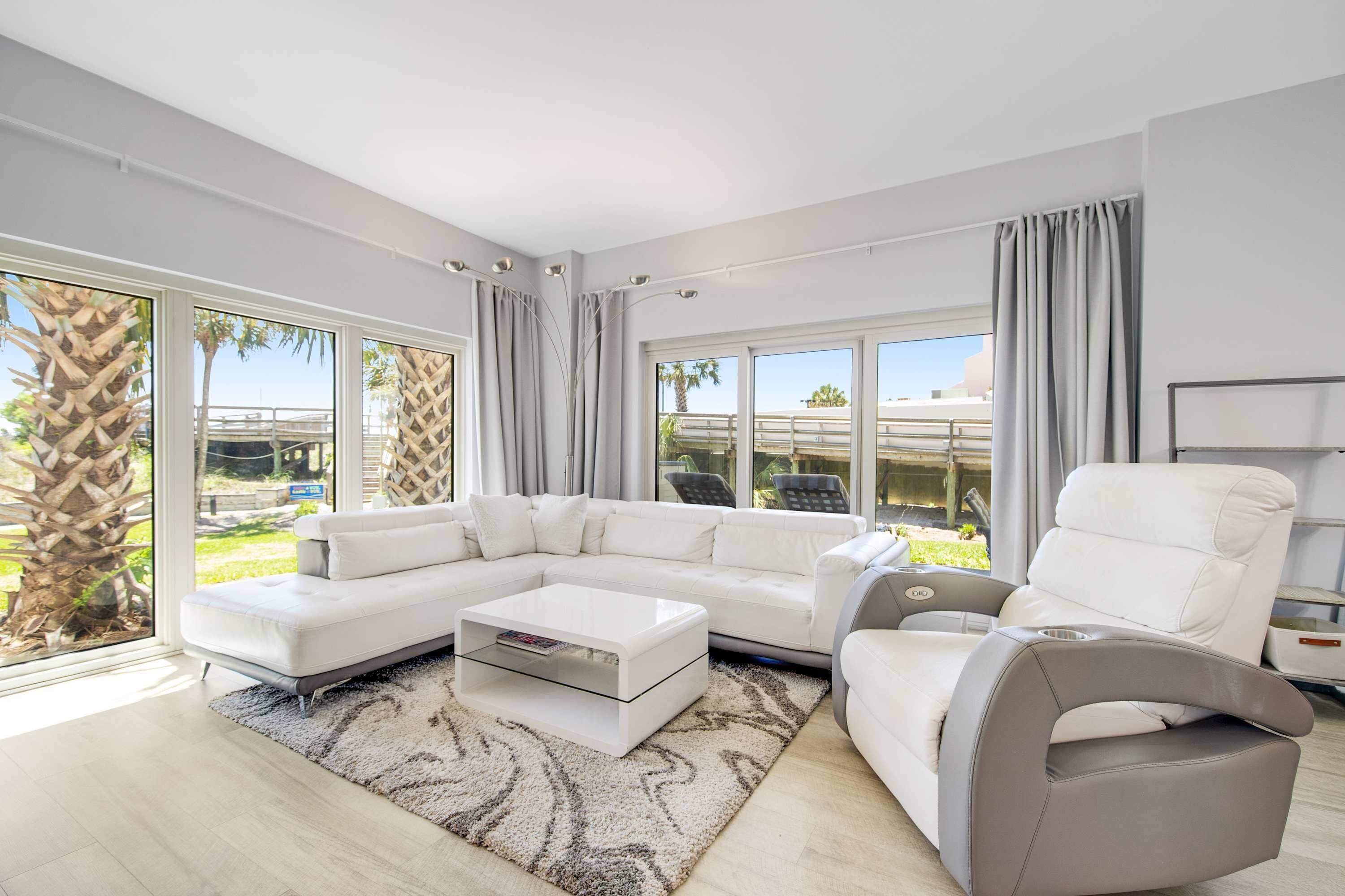 TV, DVD player, aparelho de som