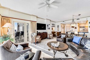 TV, DVD player, stereo, offices - 2BR beachfront villa with Gulf views (Miramar Beach)