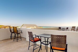 Terrace/patio - Beachfront luxury with panoramic Gulf views (Miramar Beach)