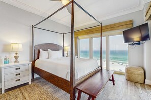 3 bedrooms, iron/ironing board, WiFi, bed sheets - Beachfront Gulf Views | Pool Access (Miramar Beach)