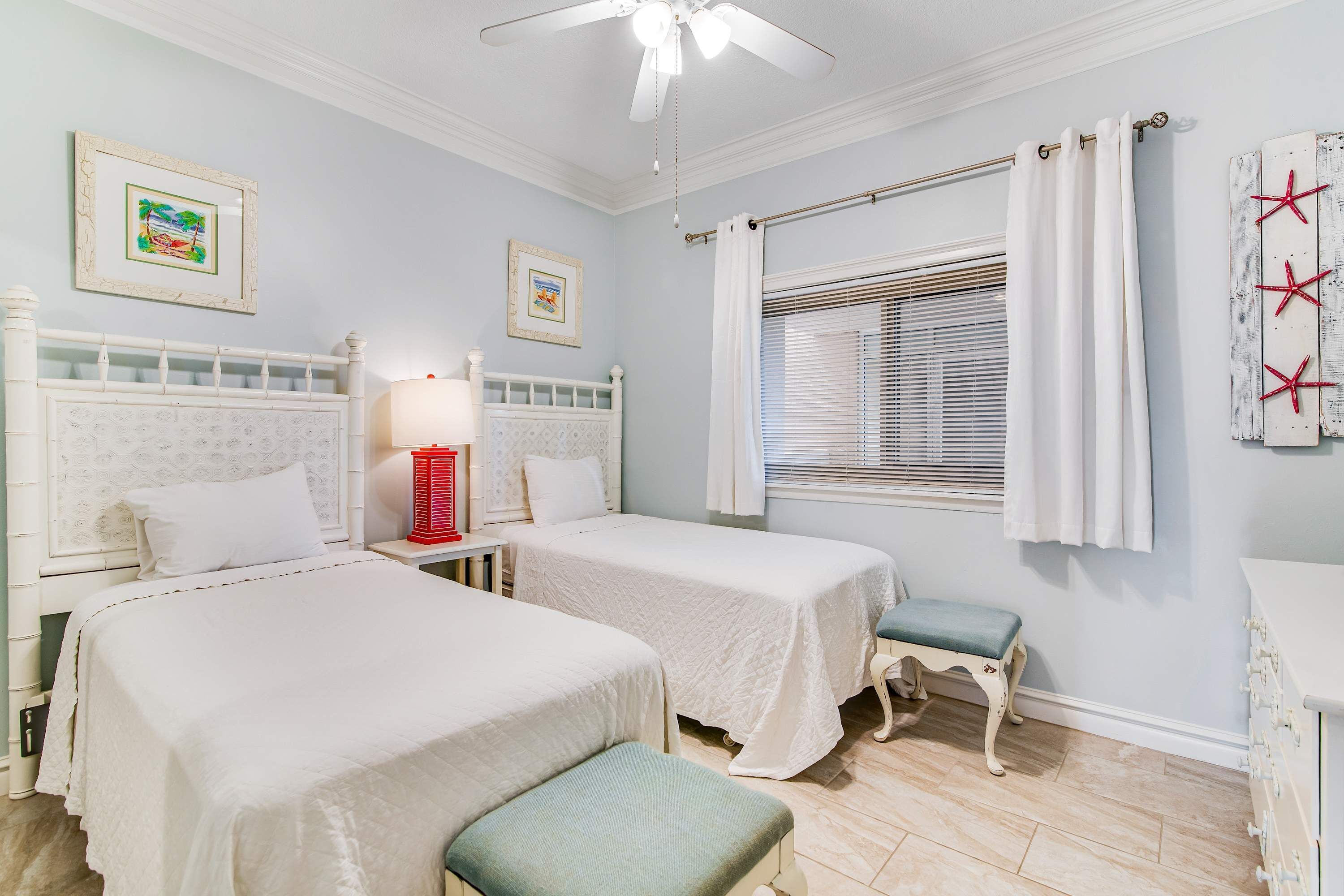3 bedrooms, iron/ironing board, WiFi