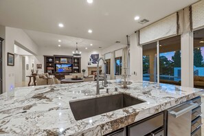 Interior - Palmetto - Gorgeous Half Acre Oasis (Indio)