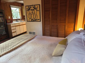 1 bedroom, iron/ironing board, travel crib, free WiFi