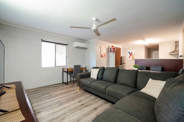 Living room image 1