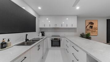 Stovetop, dishwasher