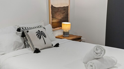 Coastal Comfort Near The Strand