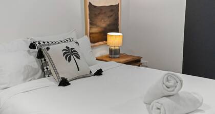 Coastal Comfort Near The Strand