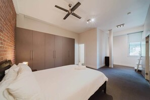 WiFi - Flinders 2 bed unit apartment Strand! (Townsville City)