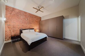 WiFi - Flinders 2 bed unit apartment Strand! (Townsville City)