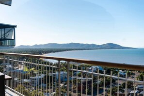 Property grounds - Ocean Vista on Castle Hill (Castle Hill)