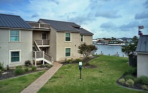 Exterior - Little Bay House on Canoe Lake (Rockport)