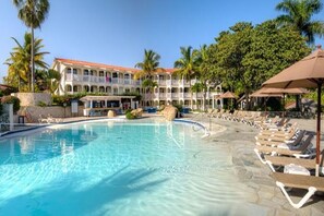 14 outdoor pools - Tropical Stays (Puerto Plata)