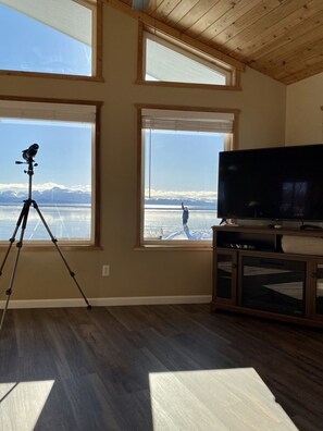 Interior - Shorebird Cottage with Hot Tub (Homer)