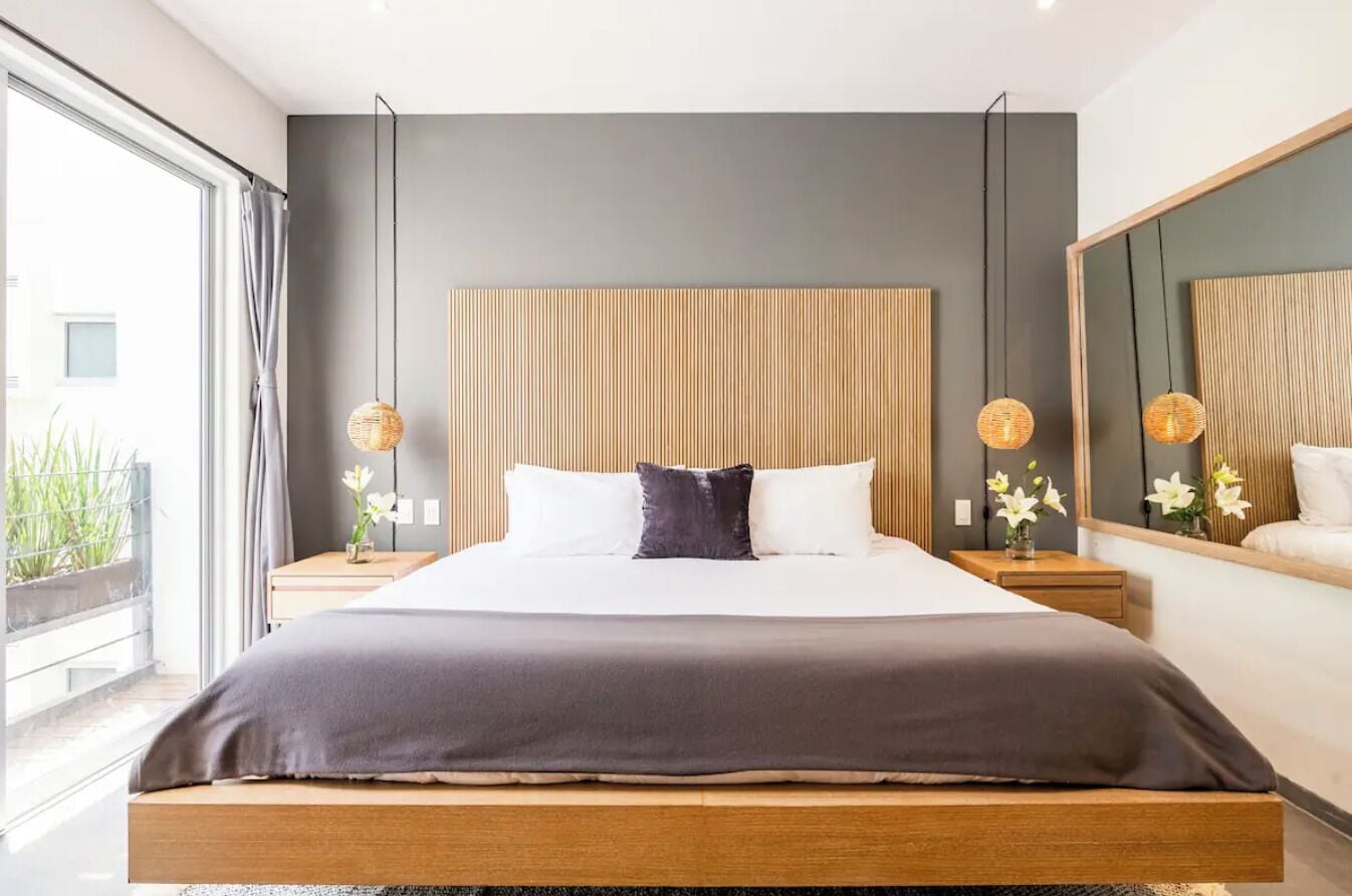 Deluxe Apartment | Iron/ironing board, free WiFi