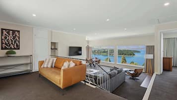 Televisie en een open haard