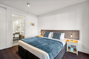 Fer et planche à repasser, Wi-Fi, draps fournis