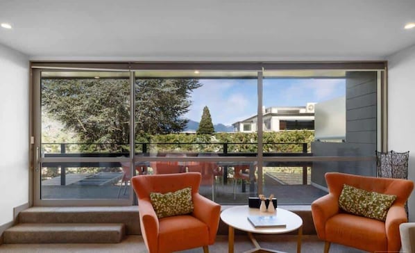 Interior - Hallenstein Street Retreat, 3Bedroom Queenstown Home (Queenstown)