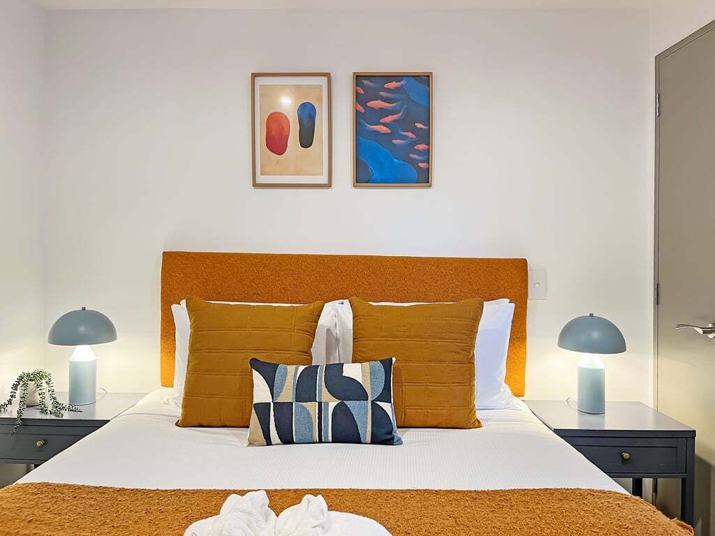 3 chambres, fer et planche à repasser, Wi-Fi, draps fournis