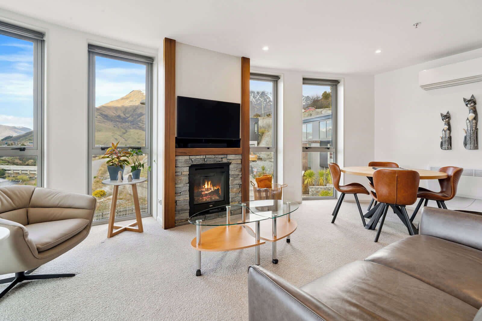 TV, fireplace, offices