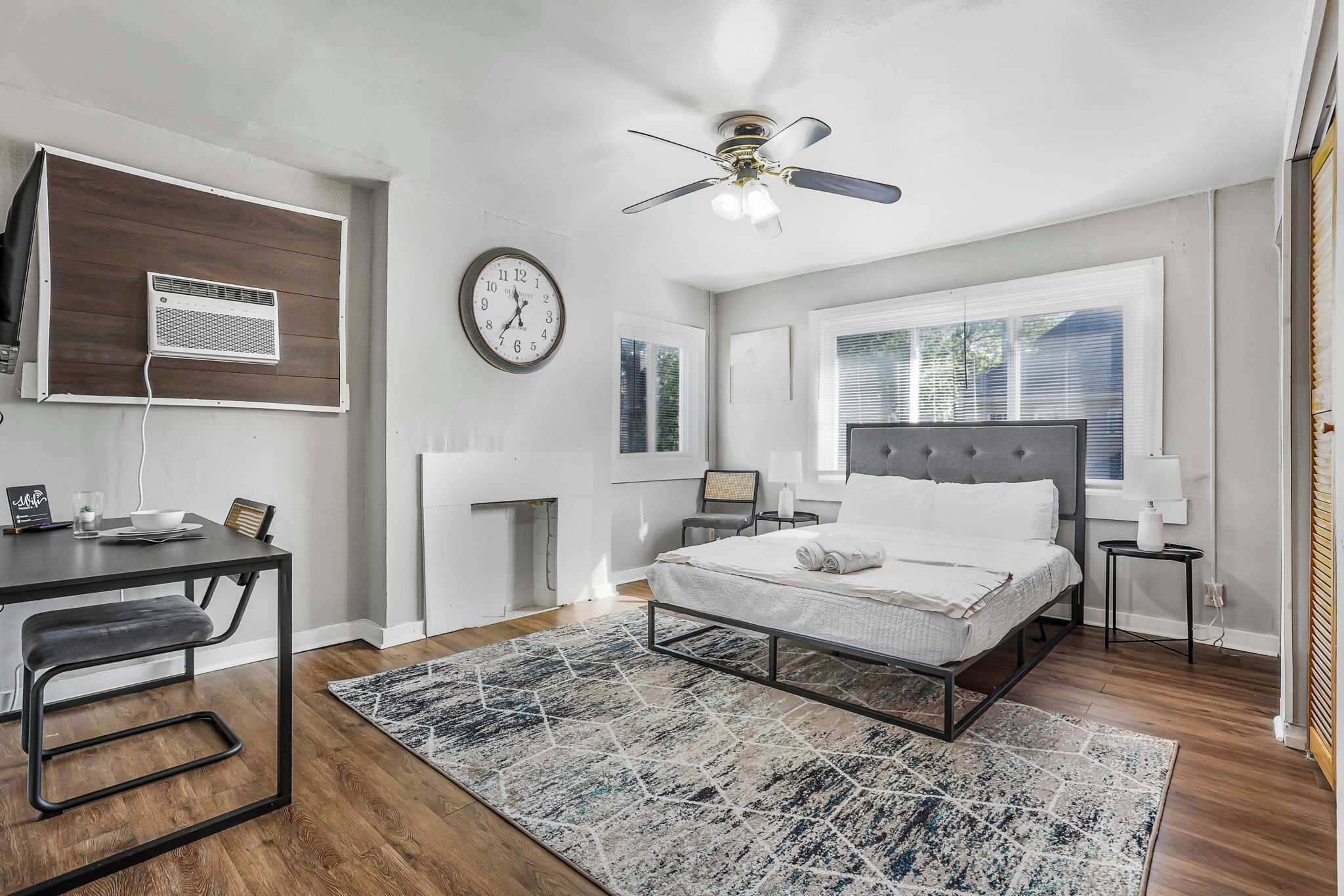 1 soverom, strykejern/-brett, wi-fi og sengetøy